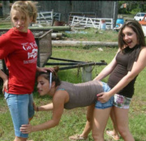 These are just 3 teenage girls being silly, not any pornstar involved.