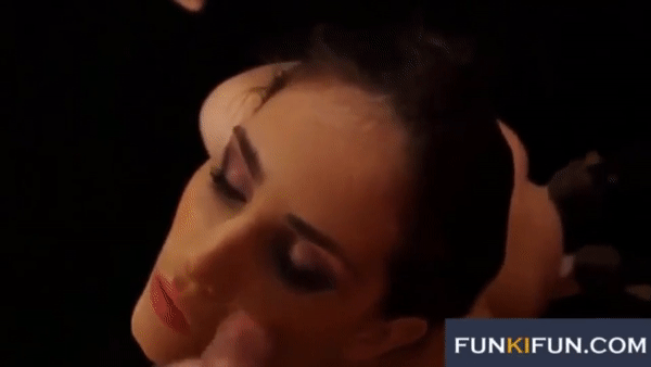 What's the name of this pornstar?