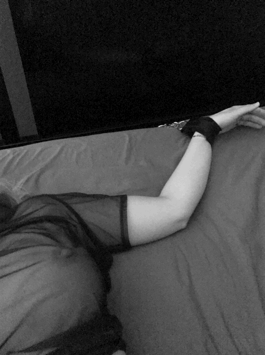 What's the name of this pornstar?