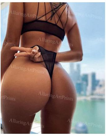 What's the name of this pornstar?