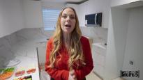 What's the name of this pornstar?