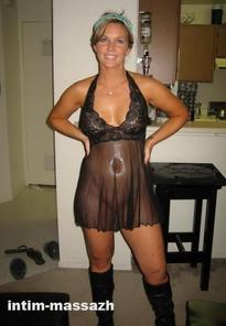 Who is this legend and where is her full gallery?