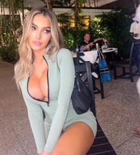 Lyna Perez/@lynaritaa
