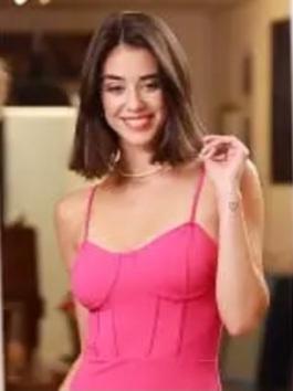 What's the name of this pornstar?