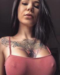 What's the name of this pornstar?