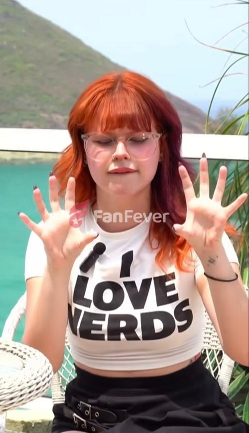 What's the name of this pornstar?