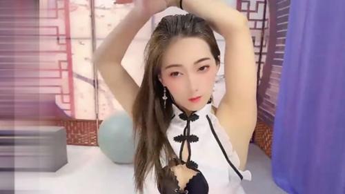 What's the name of this pornstar?