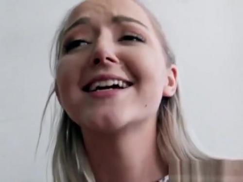 What's the name of this pornstar?