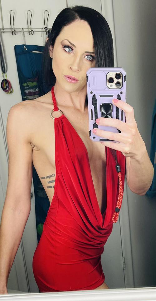 What's the name of this pornstar?