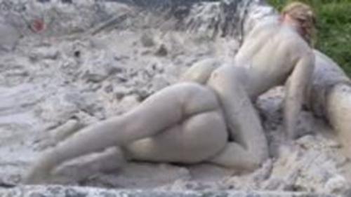 Andrea - Heavy Labour - Scene 4 of 5 
https://pornmeka.com/videos/163821/andrea-heavy-labour-scene-4-of-5/
https://www.clips4sale.com/studio/227949/27393353/andrea-heavy-labour-scene-4-of-5