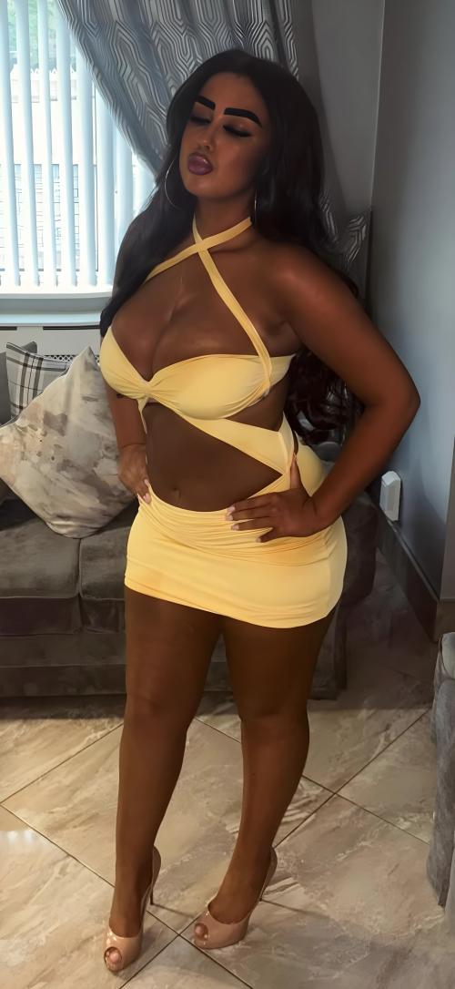 What's the name of this pornstar?