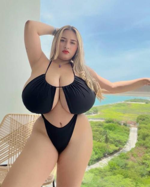 What's the name of this pornstar?