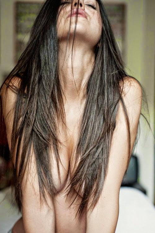 What's the name of this pornstar?
