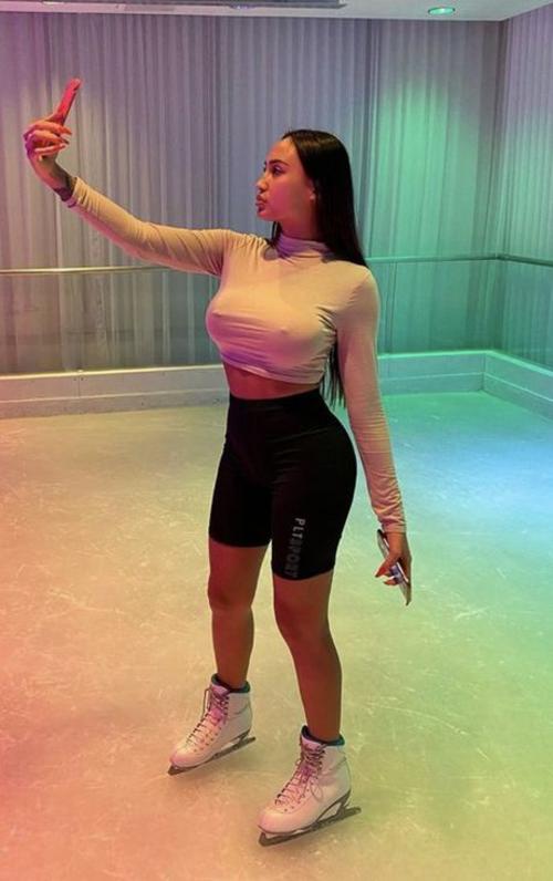 What's the name of this pornstar?