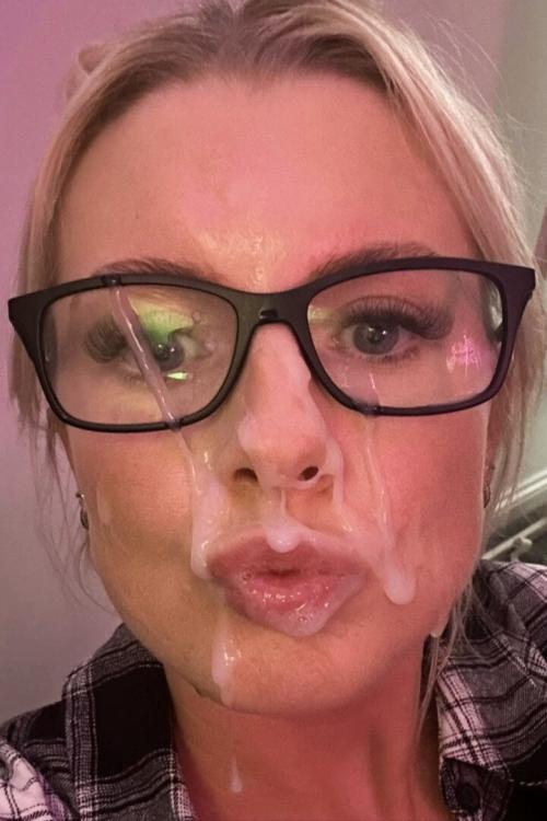 What's the name of this pornstar?