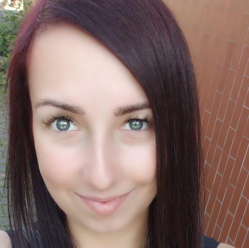 What's the name of this pornstar?